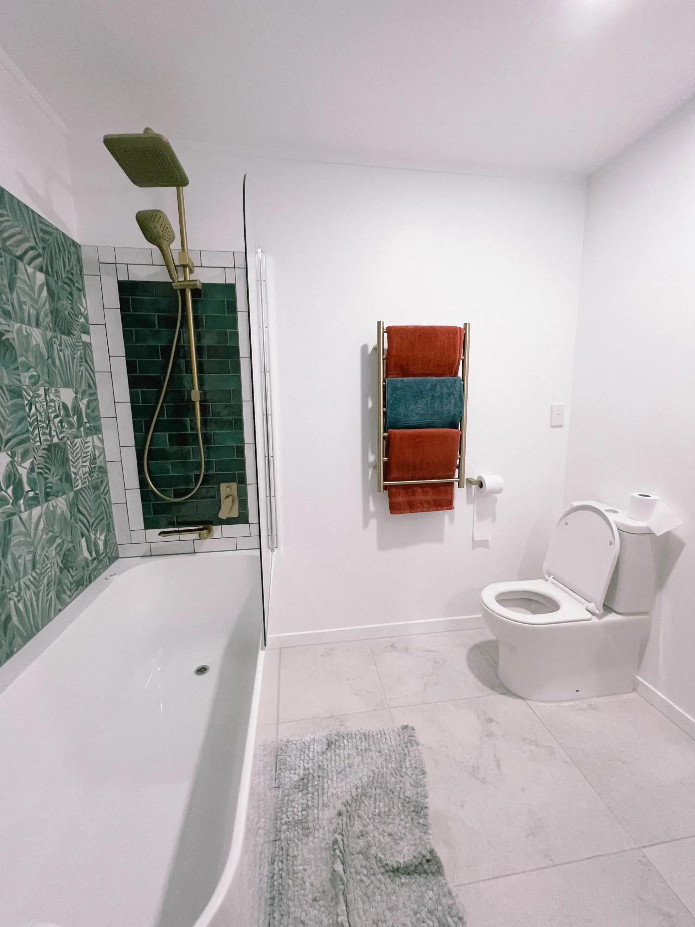 Après rénovation salle de bains Asnières-sur-Seine — exemple 2 Après rénovation salle de bains Asnières-sur-Seine — exemple 2